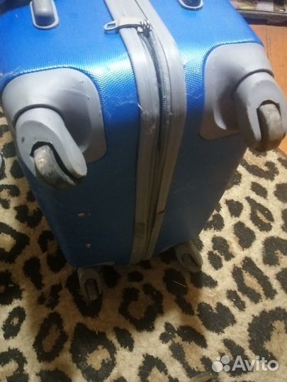 Чемодан сумка на колесах