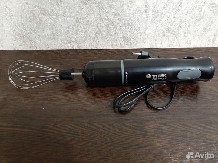 Продам блендер новый Vitek VT- 3418 W