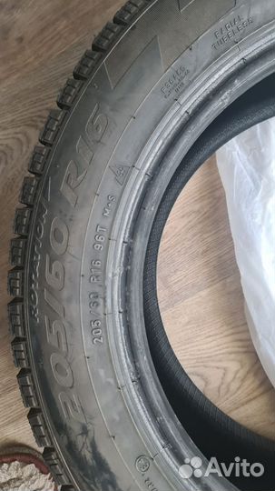 Pirelli Ice Zero FR 205/60 R16 96T