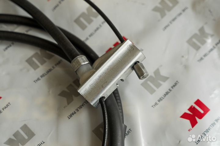 Тросы ручника длинный и короткие Форд Фьюжн