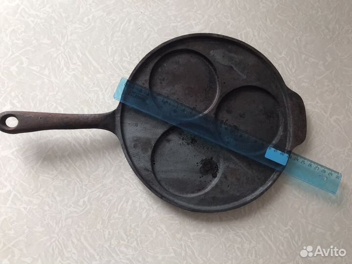 Сковорода чугунная Fissman для оладий, яичницы
