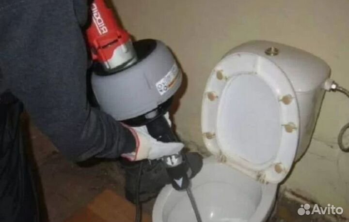 Сантехник. Услуги Сантехника. Слесарь