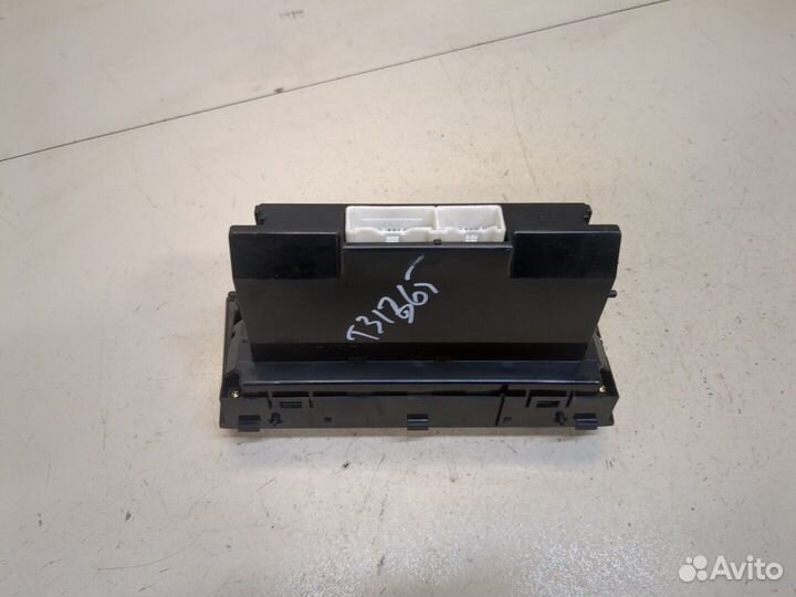 Переключатель отопителя Lexus IS, 2001