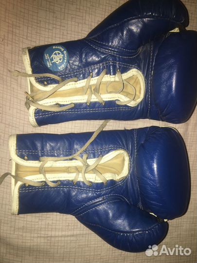 Профессиональные боксерские перчатки Everlast