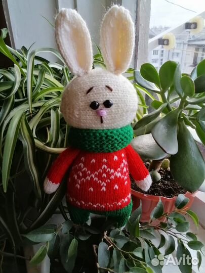 Зайки вязаные