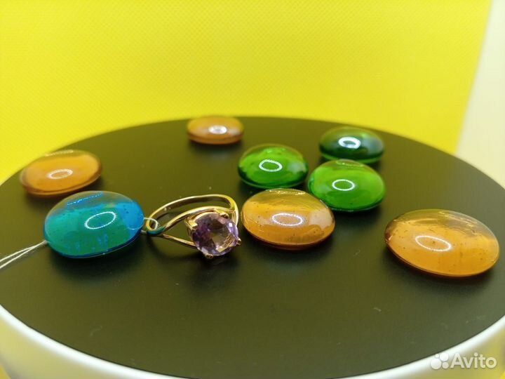 Кольцо с камнем