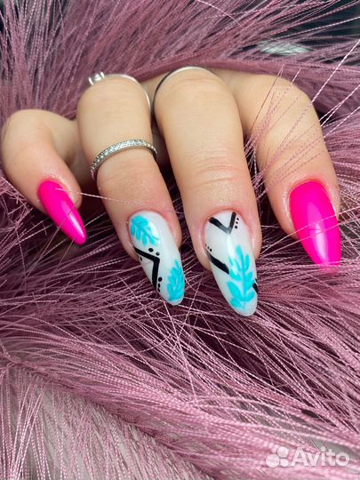 Мастер маникюра и педикюра