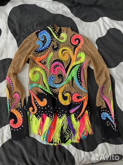 Продается купальник для художественной гимнастики