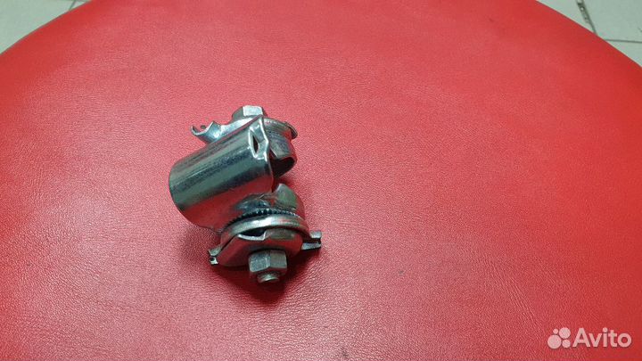 Замок седла велосипеда