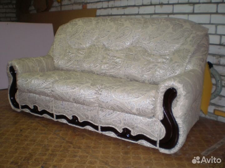 Ремонт и перетяжка мягкой мебели.Каретная стяжка