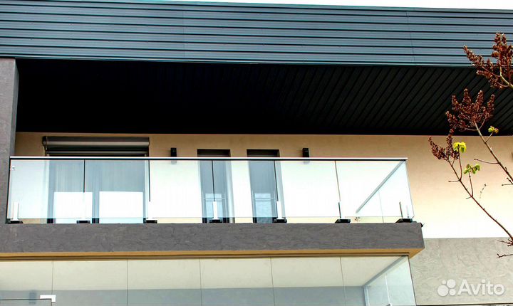 Ограждение для балкона из стекла