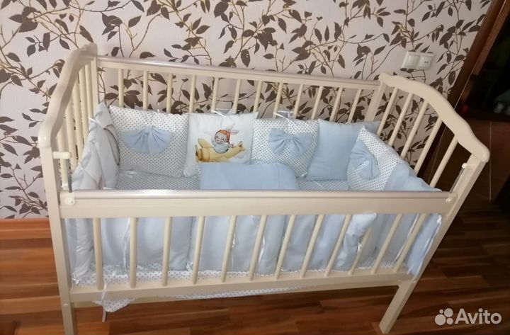 Детская кроватка