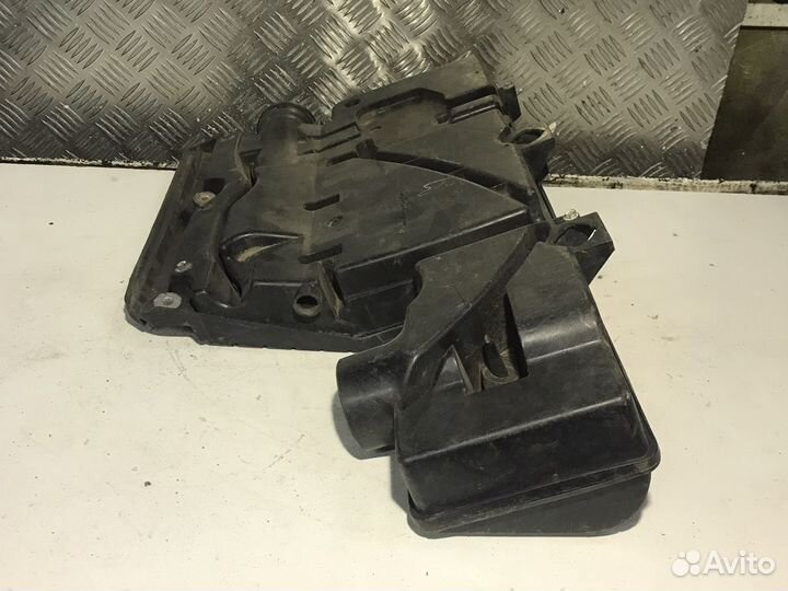 Корпус воздушного фильтра Ford Fusion Форд Фьюжен