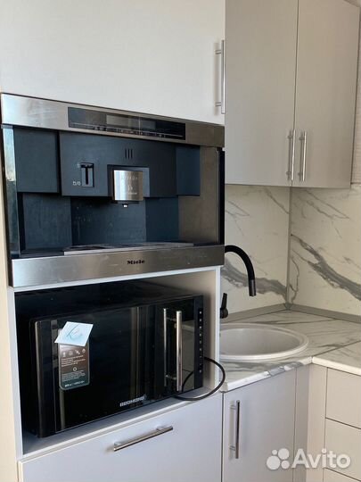 Встраиваемая кофемашина Miele CVA 3660