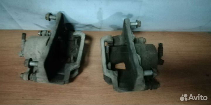 Суппорт передний на Toyota Harrier, Lexus