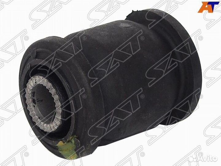 Сайлентблок задний переднего рычага задний Toyota
