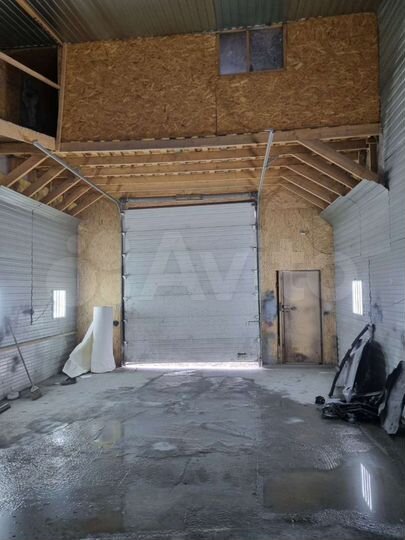 Гараж, > 30 м²