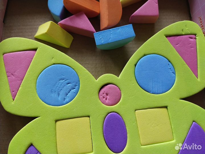 Развивающие игрушки для малышей пакетом