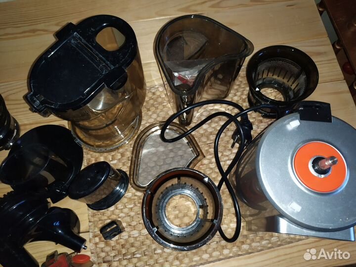 Соковыжималка шнековая Rowmid JDM-80