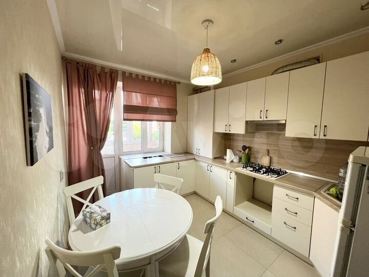 2-к. квартира, 53 м², 2/5 эт.