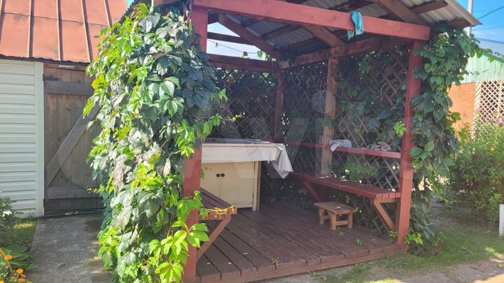 Дом 160 м² на участке 7 сот.