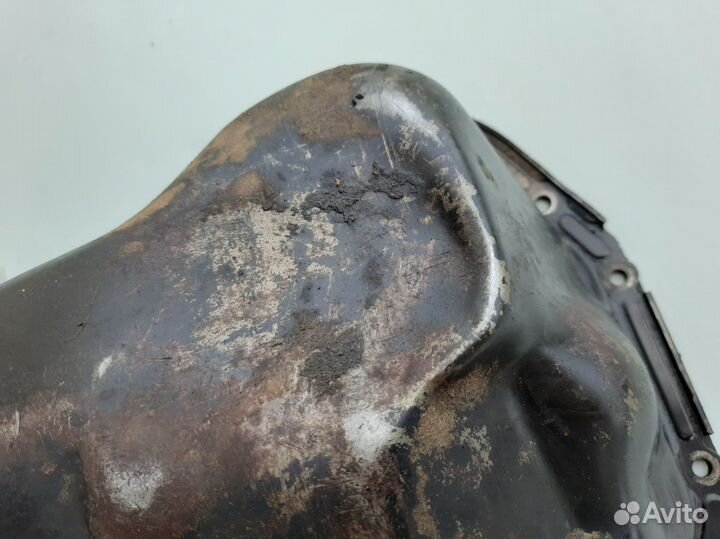 Поддон двигателя Volkswagen Passat B3