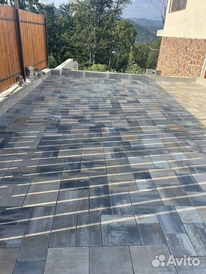 Мастера на укладку тротуарной плитки