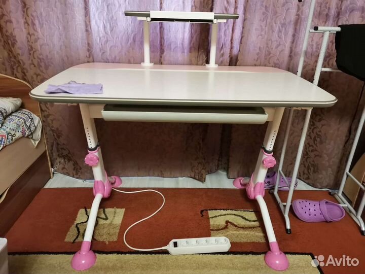Растущая парта стол