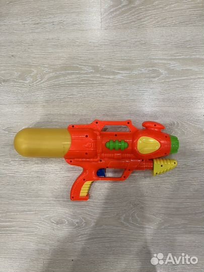 Пистолет водный для детей