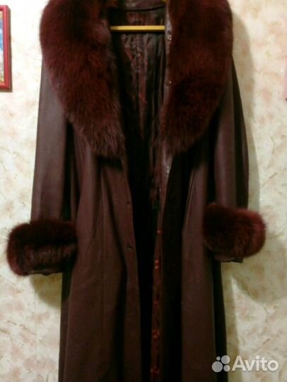 Кожаный плащ