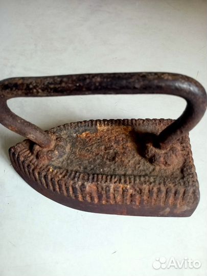 Утюг чугунный старинный