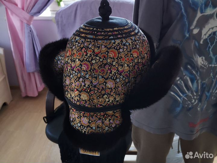 Норковая шапка с отделкой