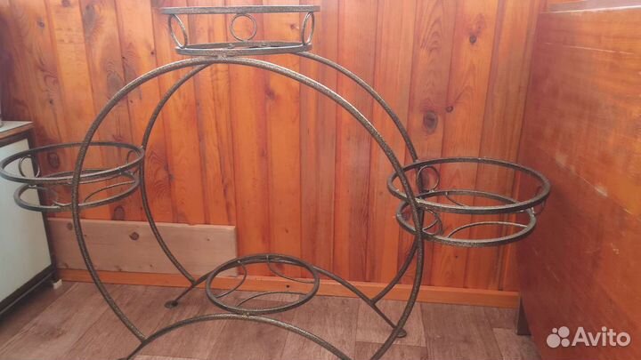 Подставка для цветов напольная