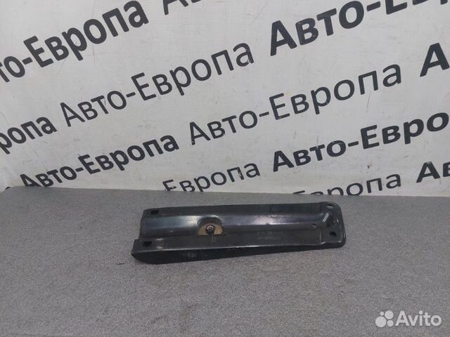 Кронштейн Jeep Grand Cherokee WK2 3.0D 2017