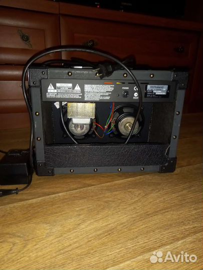 Комбоусилитель Roland Jazz Chorus-20 E