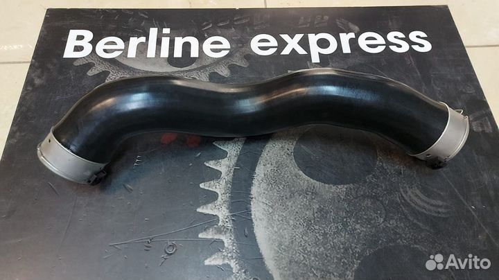 Патрубок интеркулера 11618572859 BMW