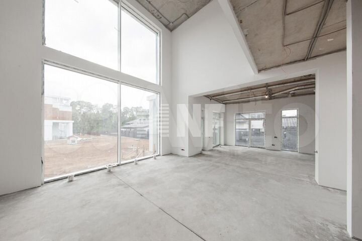 Дом 400 м² на участке 11 сот.