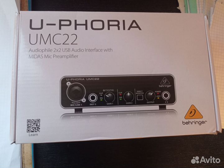 Звуковая карта behringer umc22