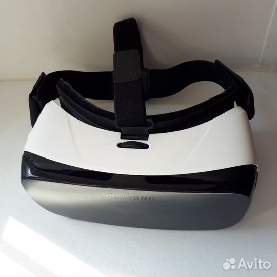 Samsung Gear VR, очки виртуальной реальности