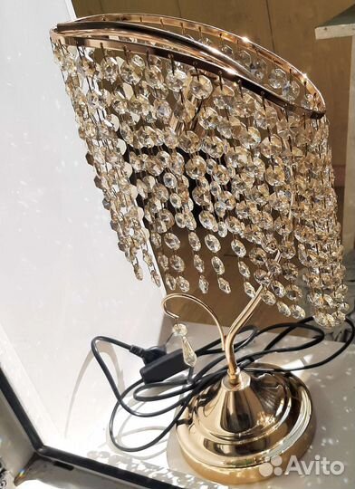 Лампа настольная