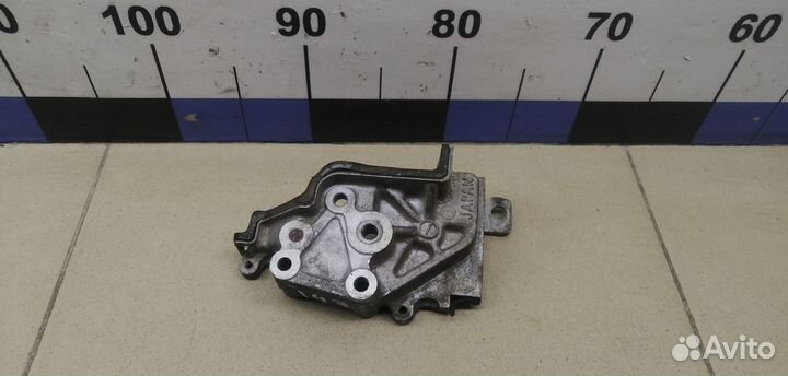 Кронштейн ролика Impreza (G12) 2007-2012