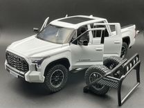 Модель автомобиля Toyota Tundra металл 1:24