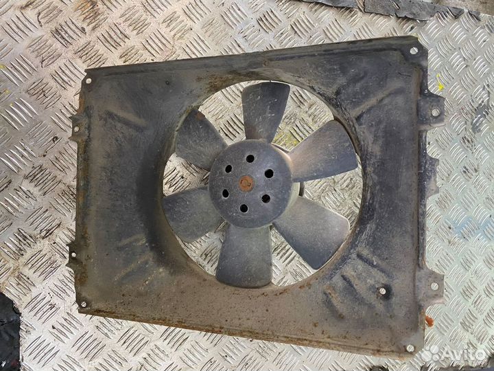 Вентилятор радиатора в сборе Passat B3