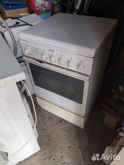 Газовая плита и духовка indesit б/у
