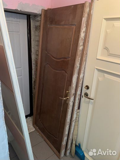Дверь деревянная бу