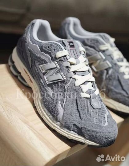 New Balance 1906d