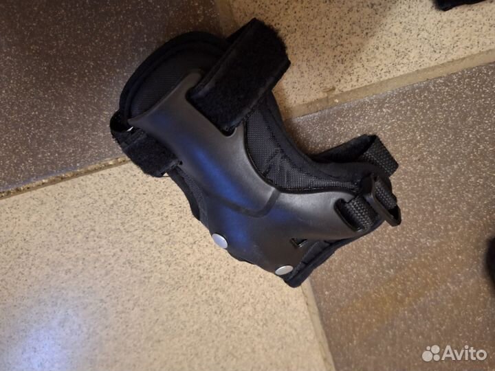 Защита для роликов