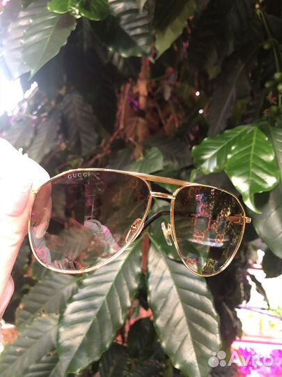 Солнцезащитные очки gucci