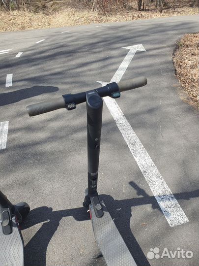 Электросамокат ninebot kickscooter es2