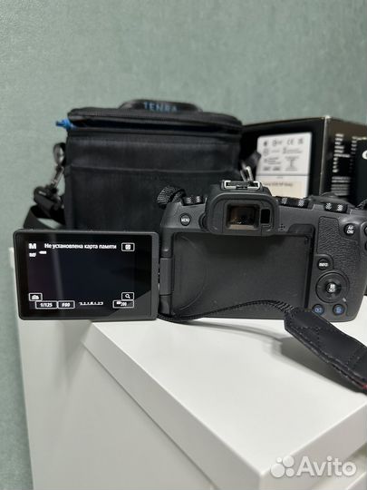 Беззеркальный фотоаппарат Canon EOS RP Body